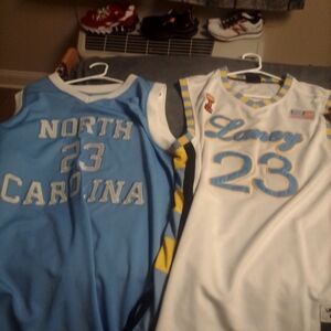 Retro Jordan jerseys, all 6 jerseys are xl and highly collectable